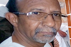 Idoumou, écrivain :