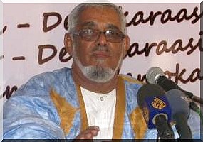 ... de l&#39;émission « la dernière page » présentée parle Dr <b>Cheikh Ould sidi</b> ... - Moustapha_Ould_Bedredine