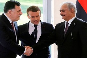 Libye : Paris presse le pas, avec l’Union africaine 