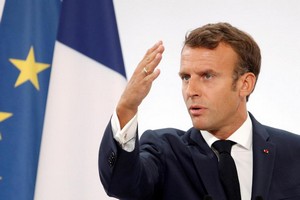 Immigration: Emmanuel Macron se projette en 2022