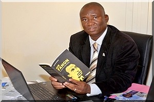 L'écrivain Bios Diallo nommé directeur du Livre et de la Lecture Publique