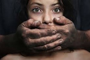HODH EL GHARBI : Procès d’un homme accusé d’avoir violé ses sept filles (détails)