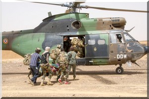 Mali: un bus de civils explose sur une mine dans la région de Gossi