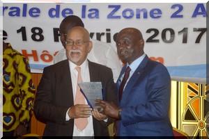  Dr Ould Mah honoré par la zone II