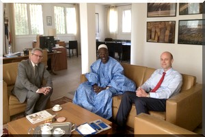 Président Balas en audience à l'ambassade de France en Mauritanie.