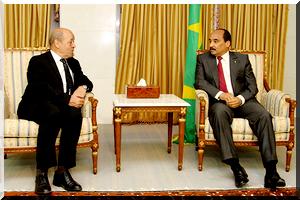 Relations militaires « excellentes » entre la Mauritanie et la France, selon le Drian   