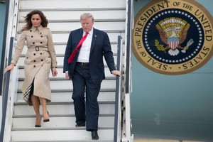 Trump cible l'Allemagne au sommet de l'Otan