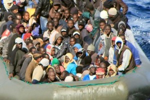 Maroc : la Marine royale tire sur une embarcation de migrants 