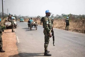 La France suspend ses aides financières et militaires à la Centrafrique