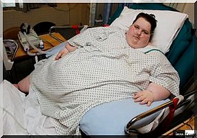 A 19 ans, elle pèse 400 kilos