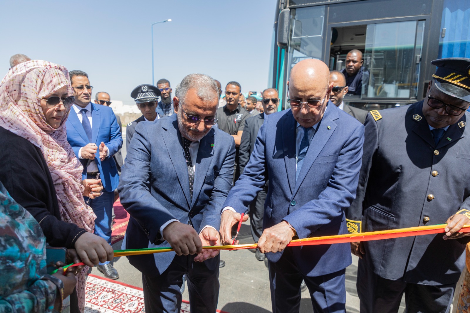 Le président Ghazouani a donné le coup d’envoi pour l’entrée en service de 50 nouveaux bus pour le transport public 