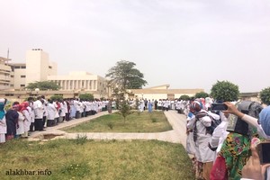 Les médecins grévistes protestent à l'intérieur de l’hôpital national [PhotoReportage]