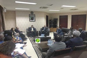 Les ministres des affaires étrangères et de l’équipement se réunissent avec une mission de l’Union Africaine