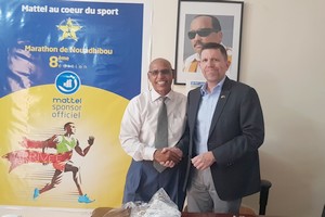 L’Ambassadeur des USA au bureau du marathon International de Nouadhibou ! [PhotoReportage]