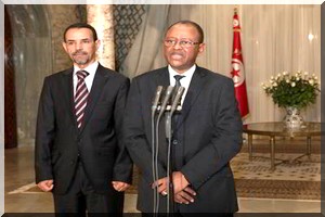 Signature de 48 contrats de recrutement de cadres médicaux et para-médicaux tunisiens en RIM