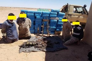 Deux mauritaniens parmi des narcotrafiquants arrêtés au Sahara occidental