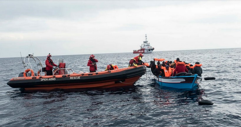 Naufrage Meurtrier D Une Embarcation De Migrants Au Large De La Libye