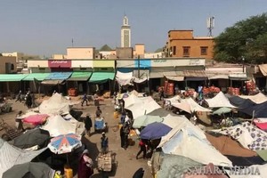 Des perturbations au niveau du point de passage d’ELKARKARATT inquiètent les commerçants mauritaniens
