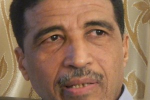 Ould Maouloud : Nous exigeons que le président maintienne l’armée à l’écart de la politique