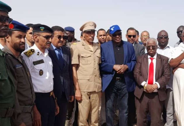 Le président de la Zone Franche plante des arbres à l’entrée de Nouadhibou