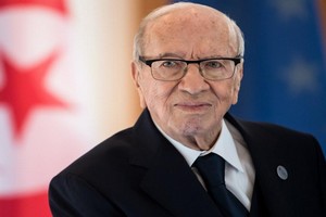 Tunisie: la presse rend hommage au président Essebsi