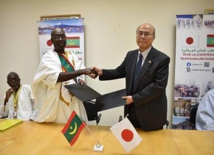 Seno Boussobé (Aéré Mbar) : signature du contrat de don pour le projet d’Aménagement du poste de santé