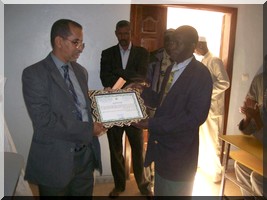 Zoueirat : cérémonie de remise de prix honorifiques organisée par le bureau régional de ...