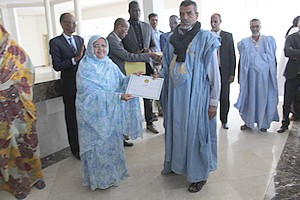 La présidente de la Région de Nouakchott organise une cérémonie en l’honneur des retraités