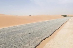 Infrastructures : Le matériel pour la réhabilitation de la route Nouakchott-Rosso sur place