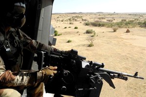 Deux soldats français de « Barkhane » tués au Mali dans l’explosion d’une mine artisanale