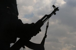 Des ONG dénoncent les ventes d’armes françaises au Moyen-Orient