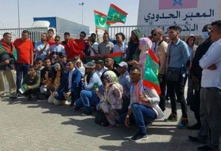 Une délégation d’un parti mauritanien entre au Maroc via El Guerguerate