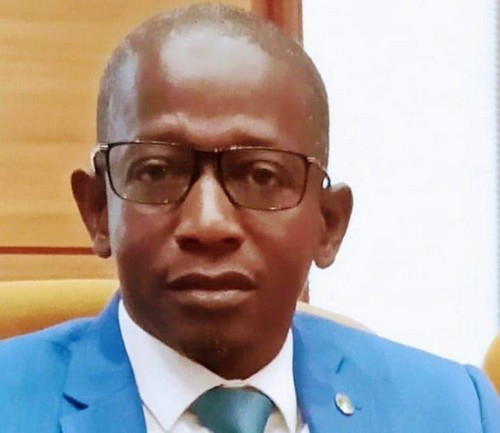 Docteur Hampaté Oumar Bâ, DG de l’Institut National de Recherche en Santé Publique (INRSP) : 