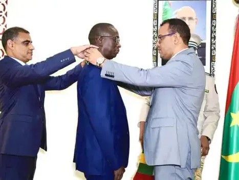 L’ambassadeur du Sénégal décoré à l’occasion de la fin de sa mission en Mauritanie