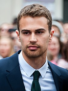 Mauritanie : l'acteur Theo James, nouvel ambassadeur du HCR