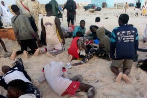 PHOTOS - VIDÉO ı Chavirement de clandestins sur les côtes de la Mauritanie, dimanche 