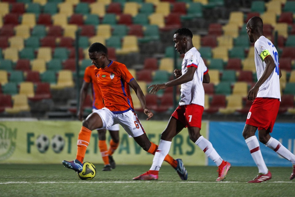Super D1 (J14) : Nouadhibou FC reprend la tête du championnat, découvrez les résultats complets et le classement