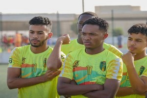 En images : les Mourabitounes juniors débutent leur préparation du tournoi de l’UNAF | FFRIM