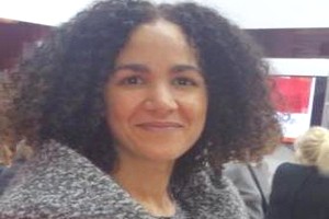La franco-mauritanienne Julie Deh, Une écriture du temps ( Par Bios Diallo)