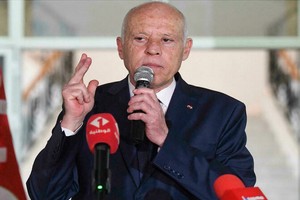 Tunisie : le chef du Parlement dénonce les décisions «inconstitutionnelles» du président
