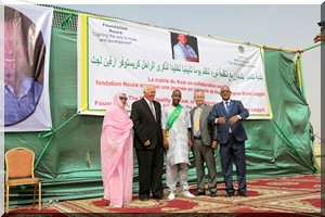 Replantation d’un arbre commémoratif Christopher Leggett, assassiné le 23 juin 2009 à Nouakchott