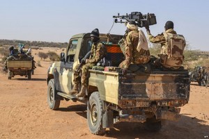 Une dizaine de tués dans une attaque près de la frontière nigérienne au Mali 