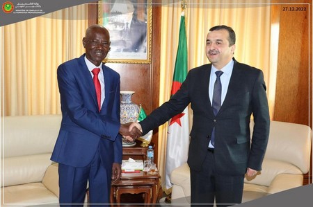 Le Ministre de l’Emploi et de la Formation Professionnelle en visite en Algérie - [Photoreportage]