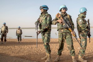 Mali: trois casques bleus de l’ONU tués par des hommes armés (Minusma)