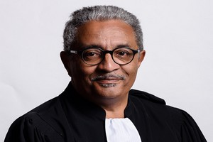 Aziz recrute un ancien bâtonnier de l’ordre des avocats de Martinique après 4 mois de prison