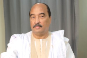 Le président Aziz regagne Nouakchott en provenance de Nouadhibou