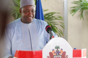 Gambie: le président Adama Barrow lance sa formation politique