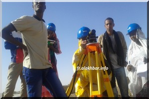 Enceinte, elle lutte contre le chômage 