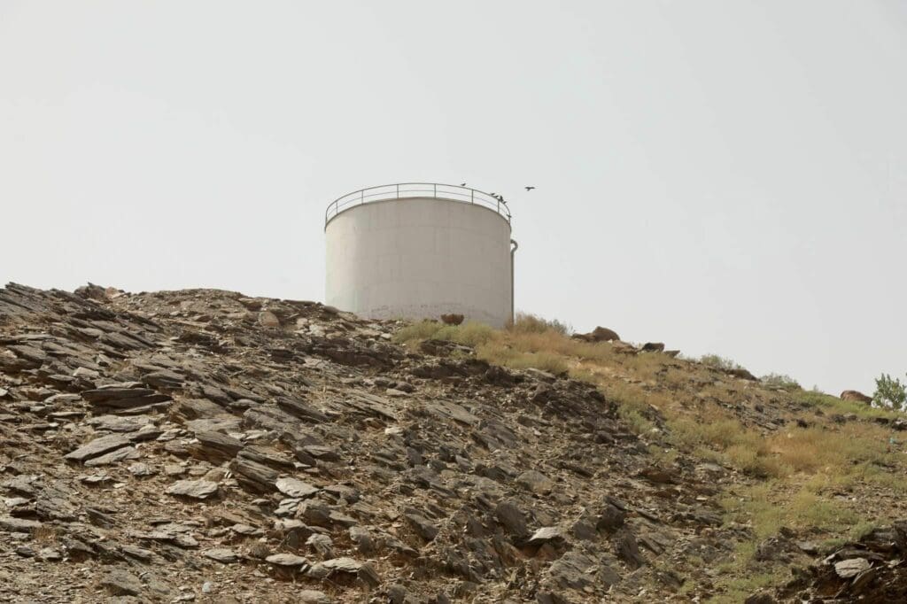 Akjoujt : la ville a soif et les autorités ont entamé la distribution d’eau par camions citernes 