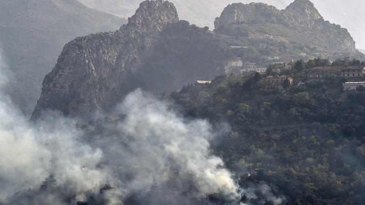 Algérie : au moins 26 morts et plusieurs dizaines de blessés dans de violents incendies
